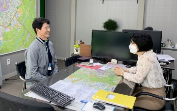 공인중개사 명찰 패용으로 시민 만족도 높이는 서산