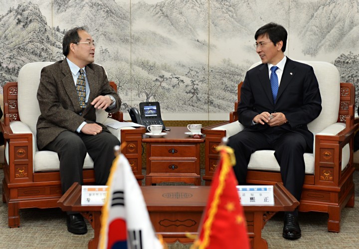 안희정 지사, 中 지린성 주석 만나 “서해 개발 관심을”
