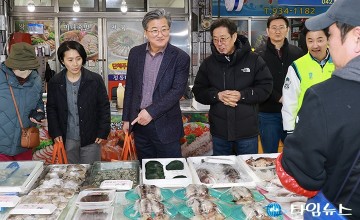 정용래 유성구청장, 설맞이 전통시장 활성화 나서