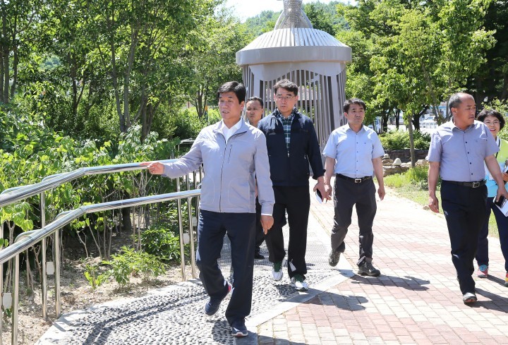 허기도 산청군수 ‘녹색산청 건설’ 박차를 가하다(20150604)