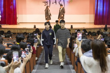 세종시 학생들은 편한 교복을 입어요!