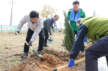 고흥군, 제81회 식목일 나무심기 행사 개최 