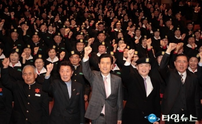 포항시, ‘2015년 新중년사관학교 개강 및 제2기 입학식’개최