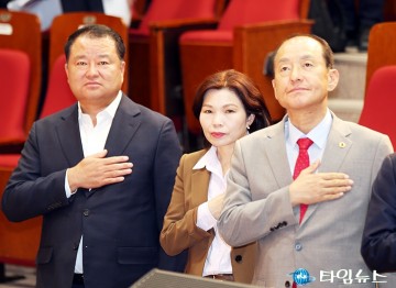 ‘이장우 대전시장과의 대화’에 참석한 송대윤·이금선·박종선 대전시의회 의원