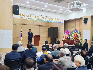 권기창 안동시장, 이육사 기자상 제정 축하 전해