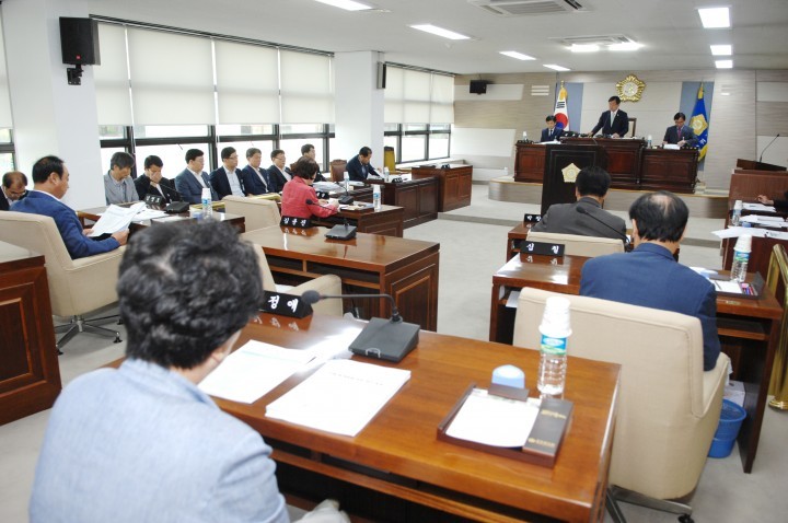 제212회 군위군의회 임시회 개회
