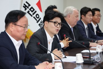 與, 김여사 조준한 野특검법에 강경론…제삼자추천안 '브레이크'
