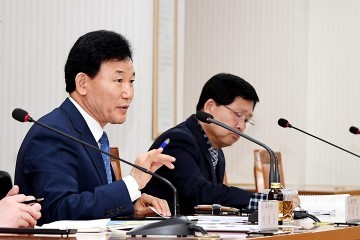 박용갑 중구청장, ‘2017년 구정업무보고’ 공유시간 가져