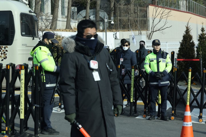 윤 대통령 체포영장 발부 사흘째…공수처, 이르면 오늘 집행