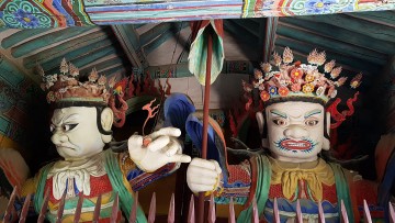 국가지정문화재 보물 지정 예고된 여수 흥국사 소조사천왕상’  