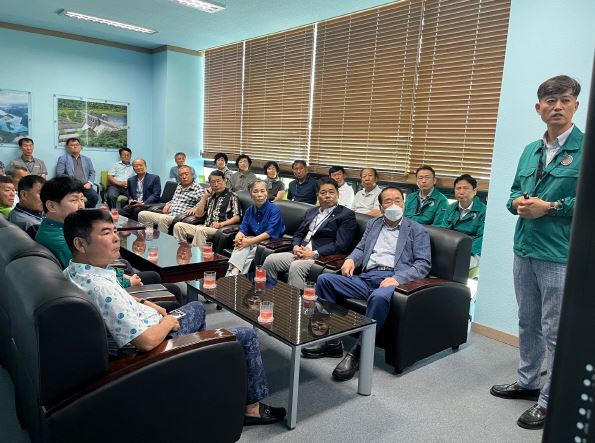 a8e62b8fefafad1b115bf2c5711773e5