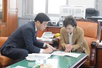 이춘희 세종시장, 현안해결 위해 국회 방문