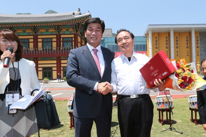 中 단체 관광객 800여 명, 대한민국 氣찬 힐링여행지 ‘경남 산청’을 뒤덮다.