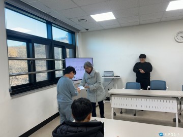 울뜨레아 충주지구, 청소년들에게 장학금 전달