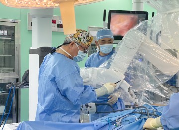 건양대병원, 다빈치 SP 유방암 로봇수술 성공