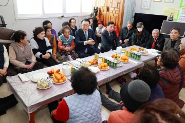 구복규 화순군수, 경로당 순회 새해 인사·현장 소통 나서