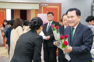 충남교육청, 세계 여성의 날 기념행사 개최…‘평등한 직장문화 조성’ 다짐