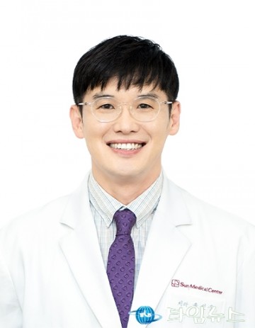 [건강칼럼] 치주염보다 위험한 ‘임플란트 주위염’ 원인과 해결법은?