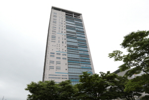 광주은행, 전남도에 취약계층 성금 7천만원 전달