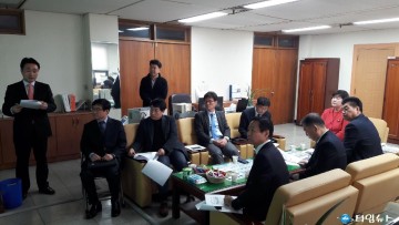 충북도의회 행정문화위원회 의정학술연구용역 중간보고와 관련한 자문위원 간담회 열려