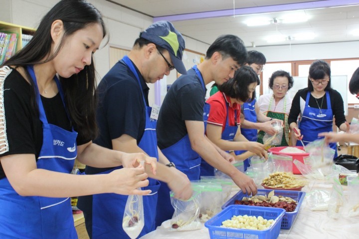 대전종합사회복지관, 삼성카드와 함께 하는 열린 나눔 요리봉사 삼계탕 나눔day 실시