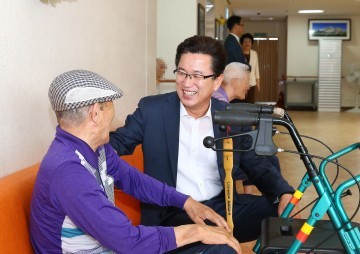 허태정 유성구청장, 추석 명절 사회복지시설 위문