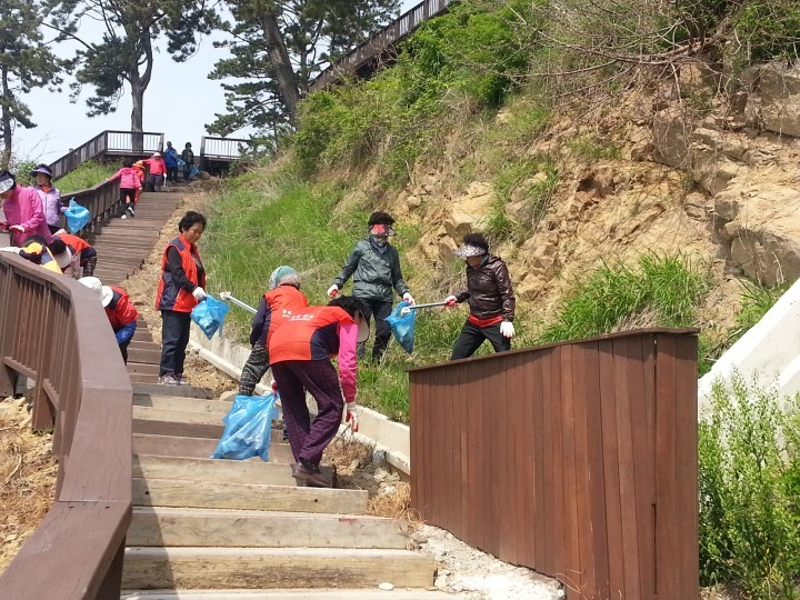 "어르신들이 지키는, 아름다운 영광군"