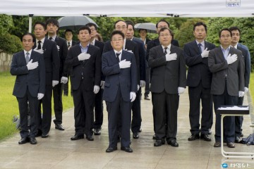 김병수 울릉군수 우중에 “첫 업무 시작”