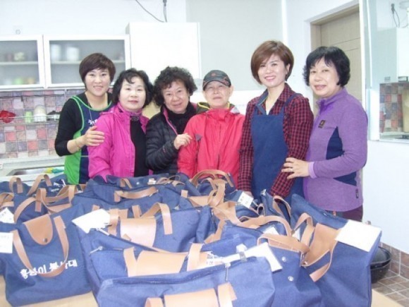 군산 흥봉이봉사대, 반찬전달 나눔 행사 