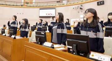 김선광 대전시의회 의원, 현장에서 학생들과 대화 나누며 격려