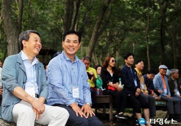 ‘시민과 아침동행’에 참석한 박영순 청와대 선임행정관
