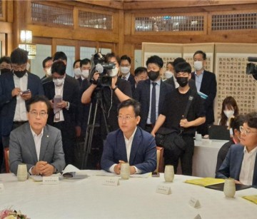 김형동 의원, 제1차 고위당정협의회 당 수석대변인으로 참석