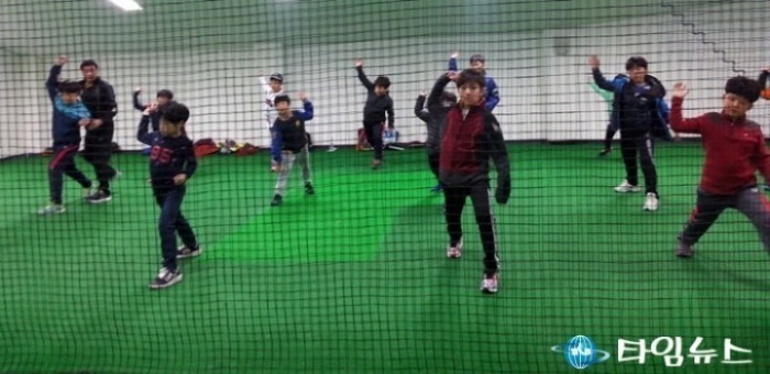 포항시 야구장 어린이야구교실 개강