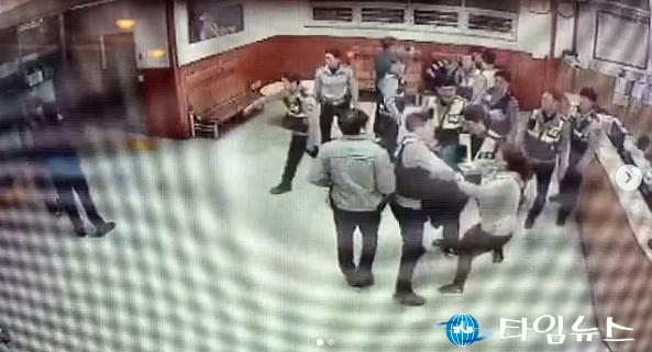 [서승만 컬럼]큰 악어가 작은 악어와 길을 걷고 있었다... 경찰들 도대체 왜 이러는가? 