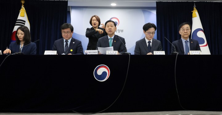 “중동발 물가 쇼크 6개월간다”... 정부, 43개 품목 ‘비상 관리’ 돌입