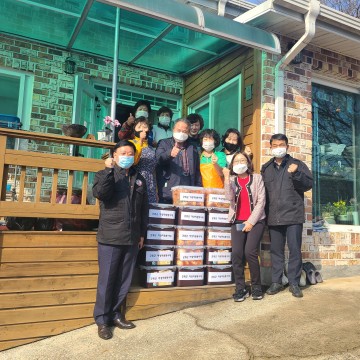효령 여성자원봉사대 김장 봉사,김장 김치로 사랑을 선물하다