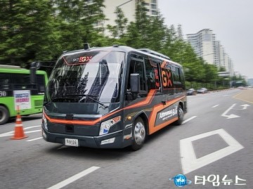 서울 도심 누빈 5G 자율주행차 실험해보니 ...신호등·보행자 스스로 인식