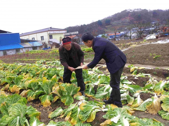 공주시, 봄철 농번기 민원서류 들판으로 배달합니다!
