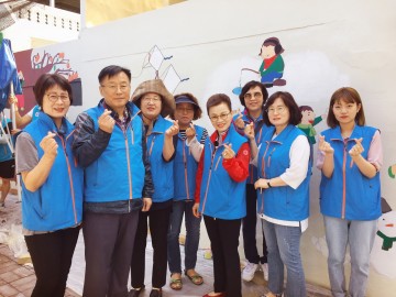 동양대학교 운낌 봉사단과 함께 꽃동산경로당 벽화그리기 봉사활동