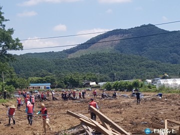 농식품부 각 실국직원, 호우피해 일손지원 3일간 줄이어