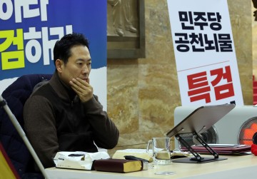 장동혁 대표 ‘쌍특검 촉구’ 단식 나흘째... “죽기를 각오했다”