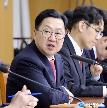 이장우 대전시장, 국회 해산 수준의 폭거 자행 중