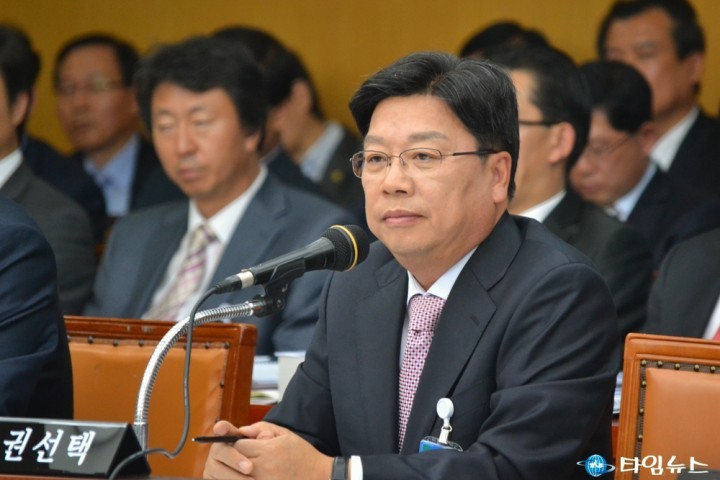 권선택 대전시장, 박 대통령에게 호남선 직선화 건의