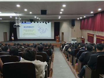 충남교육청, 중학교 교육과정 배움자리 380명 참여…진로·자율과목 집중 논의