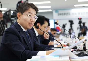 "가계대출자 157만명, 연 소득 100% 빚 갚는 데 사용"
