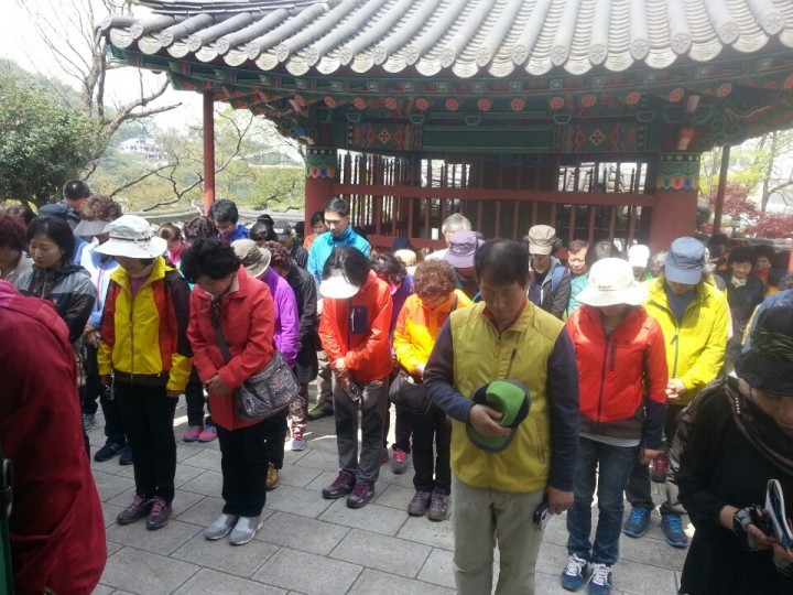 남해․여수 주민들, 이순신 장군 합동 헌화봉행으로 동서화합 ‘물꼬’