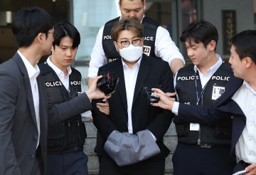 검찰 김호중, 징역 3년 6월 구형…