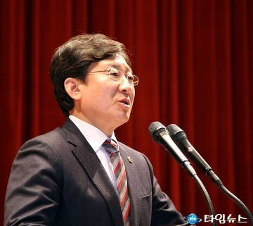 김경훈 대전시의회 의장, 친손자를 돌보는 마음으로!