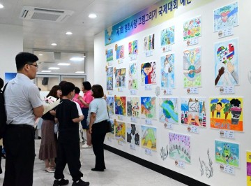 IWPG 글로벌 2국, '제7회 평화사랑 그림그리기 국제대회' 광주·광주남지부 연합 예선 시상식·전시회 개최 