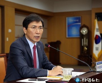 안희정 지사, 일자리 추경에 가뭄 극복 예산 추가를!